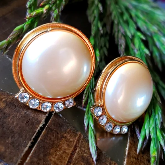 Authentic Vtg YSL Yves Saint Laurent Mabe' Pearl Rhinestone Cabochon Earrings